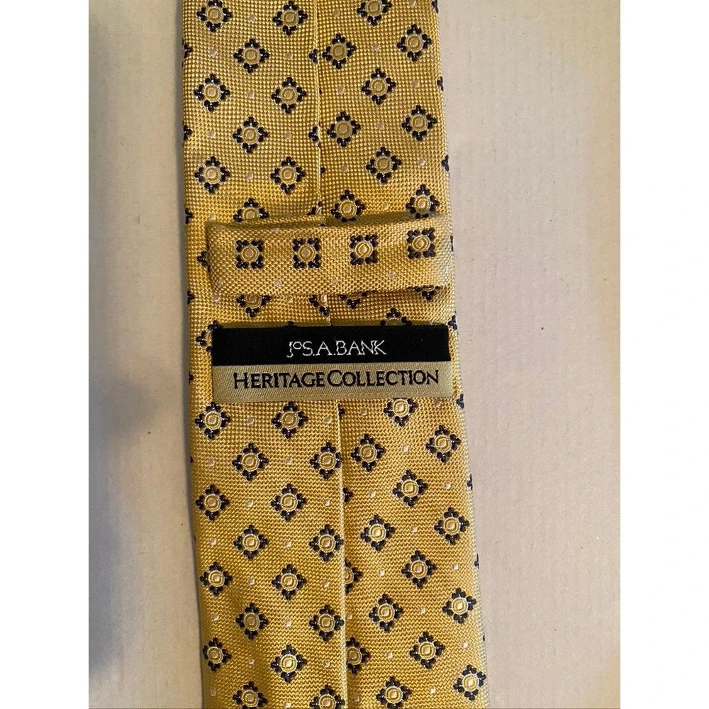 Jos. A. Bank Heritage Collection Gold Silk Geometric Medallion Necktie